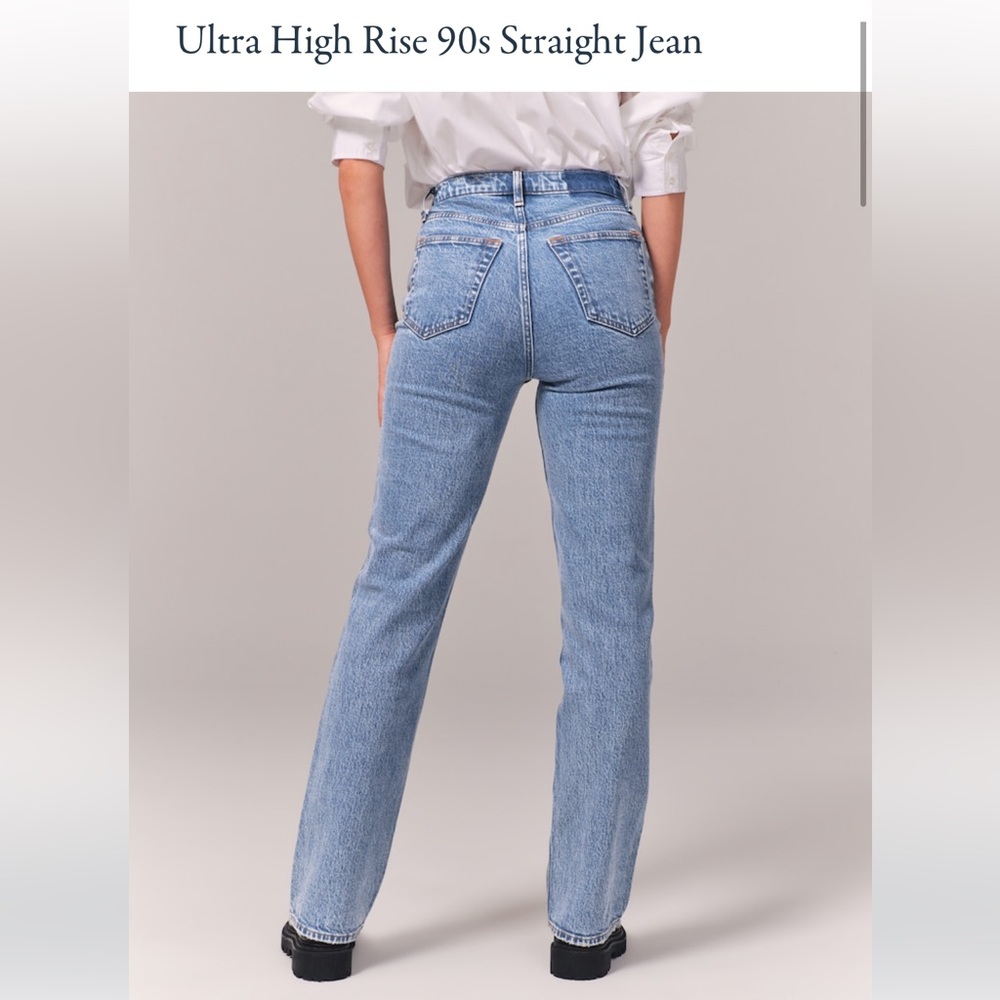 ABERCROMBIE - The 90’s Straight Ultra High Rise